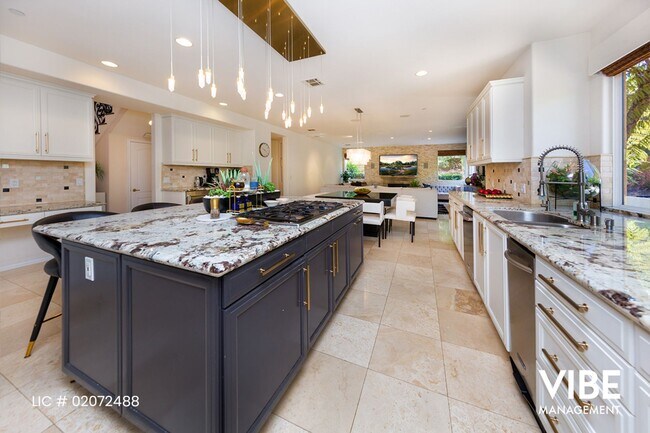 Building Photo - Gated Community-Lynn Oaks Estates Pool Hom...