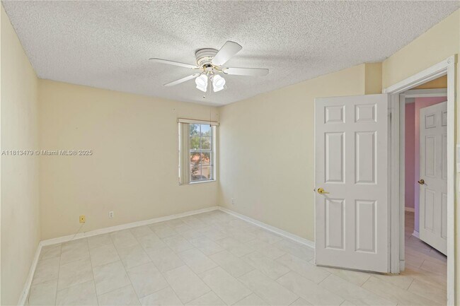 Building Photo - 18405 NW 9th Ct