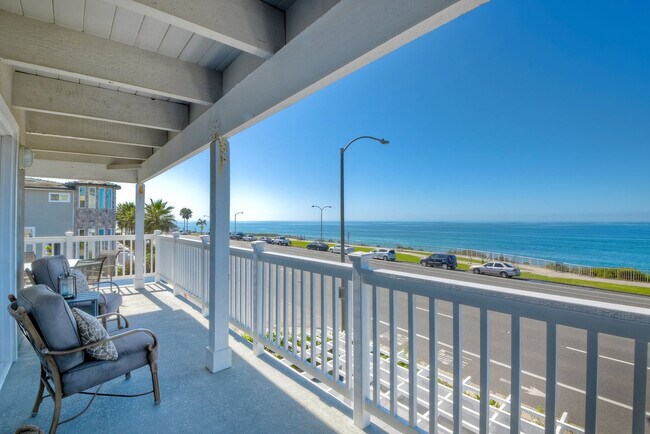 Building Photo - 3690 Carlsbad Blvd