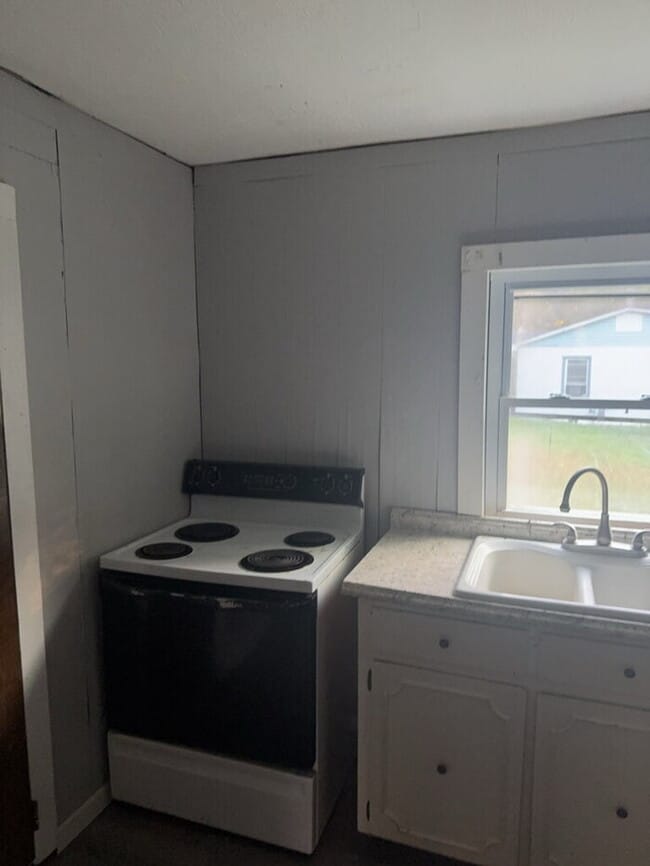 Building Photo - 2-bedroom 1 bathroom home in Jonesville, SC