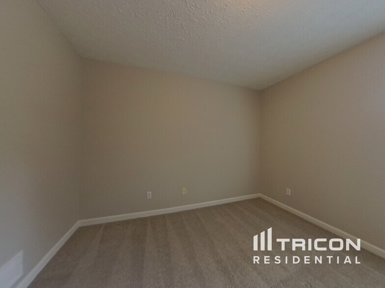 Building Photo - 1078 Bridle Creek Dr