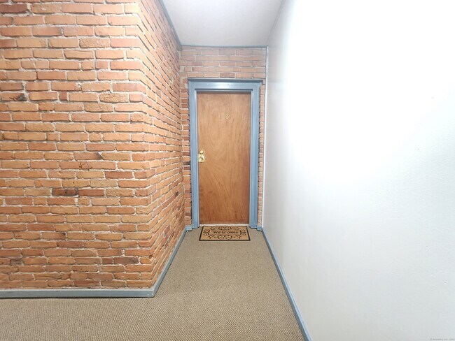 Primary Photo - 18 Townley St