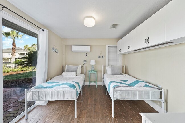 Building Photo - 16603 Jamaica Cove Rd