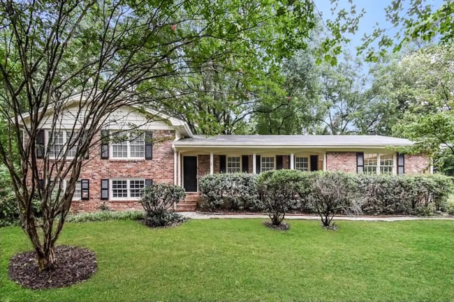 Building Photo - 2905 Piedmont Dr
