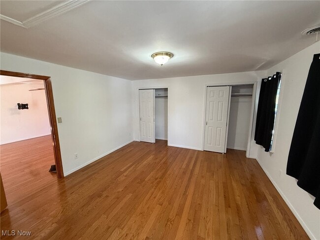 Building Photo - 1576 E 36th St
