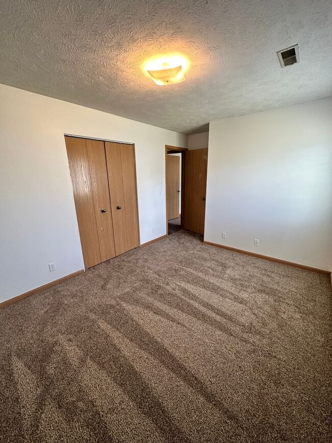 Building Photo - 2635-2639 N 5