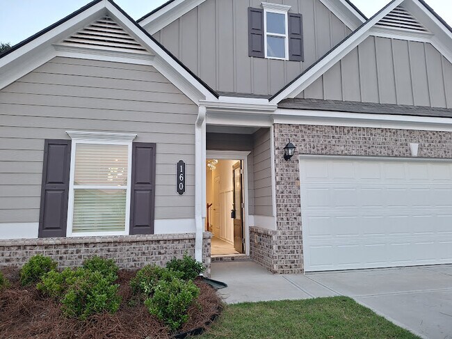 Building Photo - 160 Marion Dr