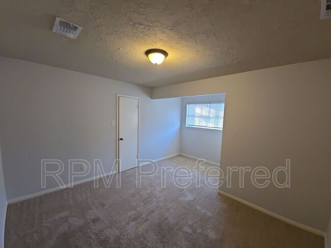 Building Photo - 6234 E Bristol Harbour Cir