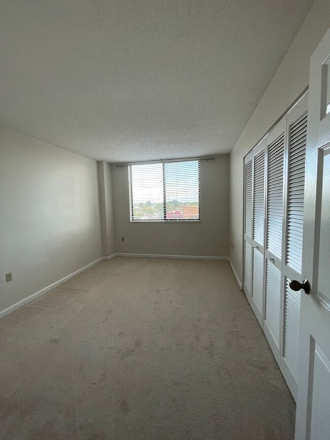 Building Photo - City of Maryville 37801 - 2 bedroom, 2 bat...