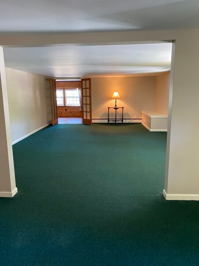 Primary Photo - 3875 N Buffalo Rd