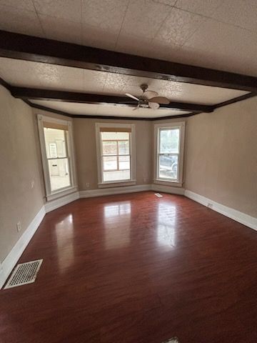 Building Photo - 1806 E Main St