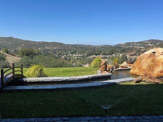 Building Photo - 0 Vista Del Bosque