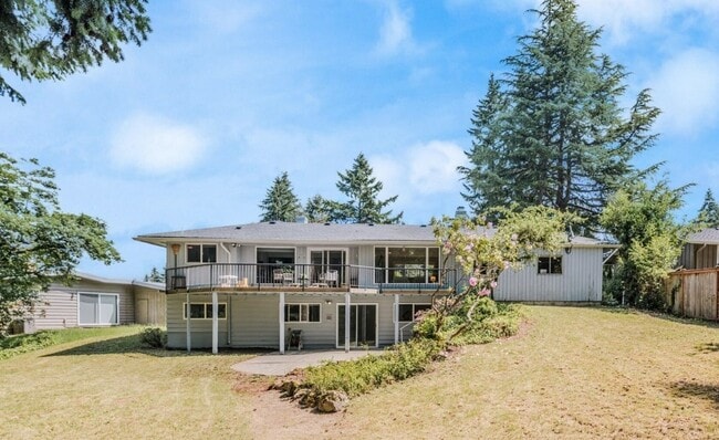Building Photo - 5253 120th Ave SE