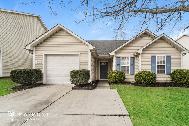Building Photo - 9421 Dewey Dr