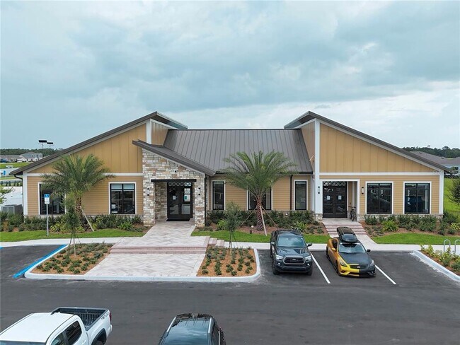 Building Photo - 2711 Pioneer Trl