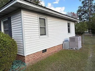 Building Photo - 2534 Cole Dr