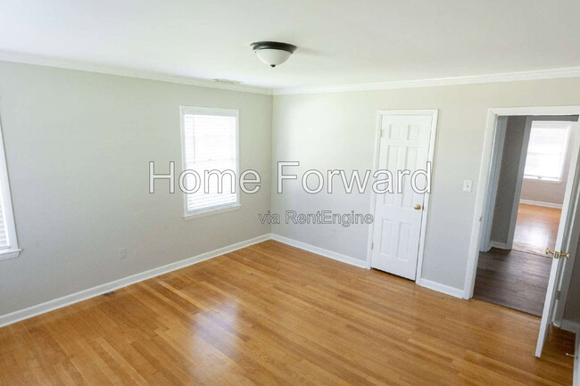 Building Photo - 517 N 3rd St