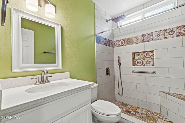 Building Photo - 1308 Rose Bud Ln