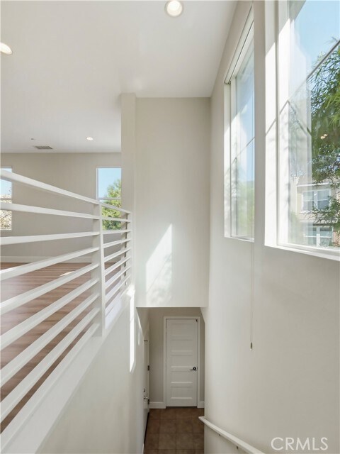 Building Photo - 1 Vantis Dr