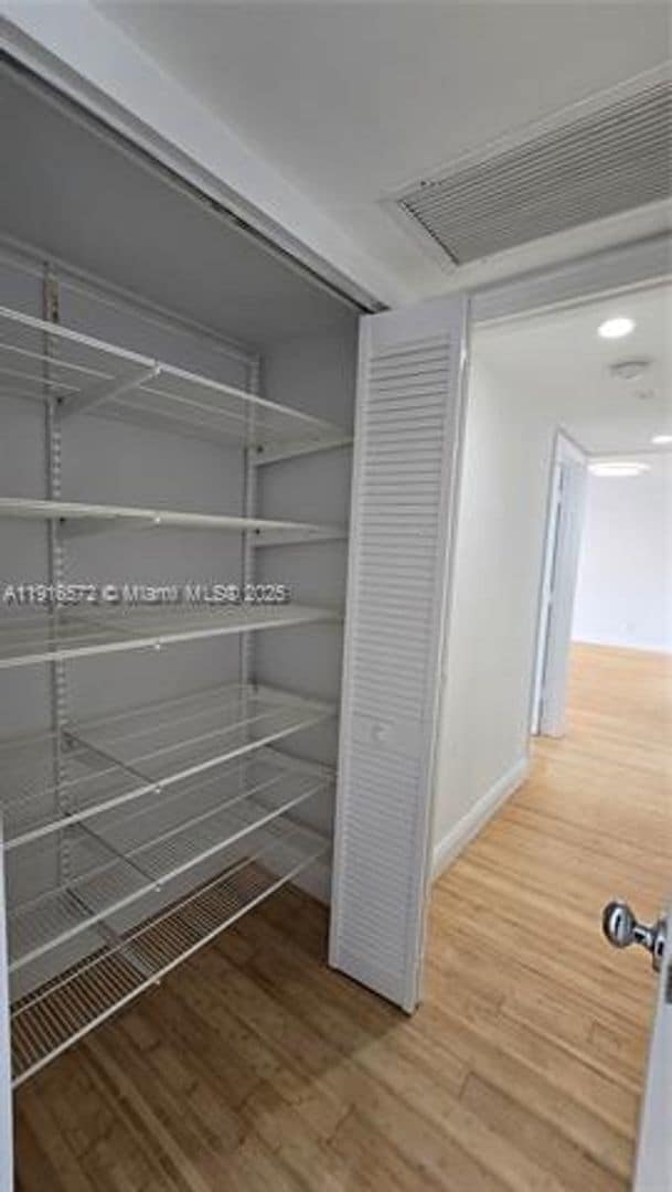 Building Photo - 5600 Collins Ave