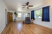 Building Photo - 1002 Hot Springs Ave