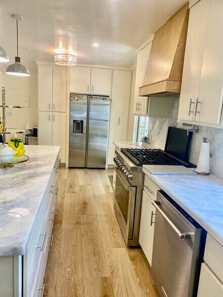 Building Photo - 11323 Mississippi Ave