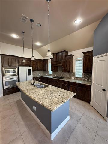 Building Photo - 2517 Valley Glen Dr