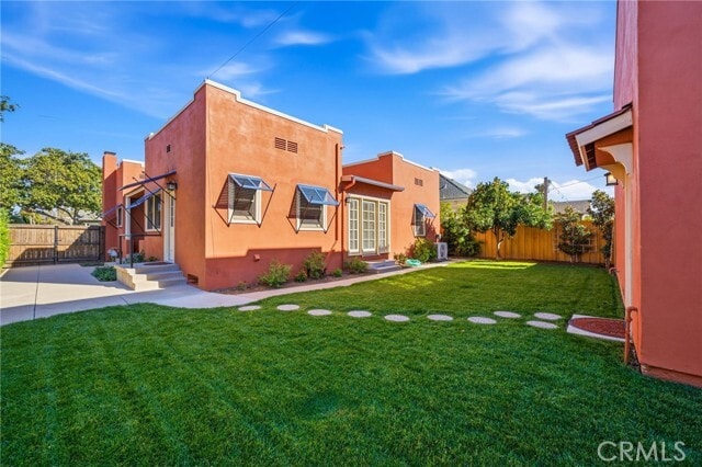 Building Photo - 314 E Palmyra Ave