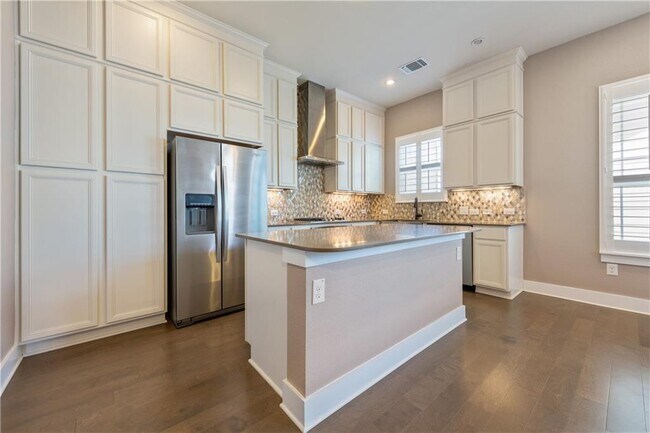 Building Photo - 7811 Wildcat Pass