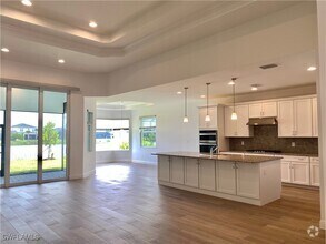 Building Photo - 9046 Montserrat Dr