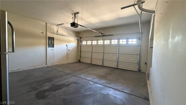 Building Photo - 8493 Gardena Hills Ave