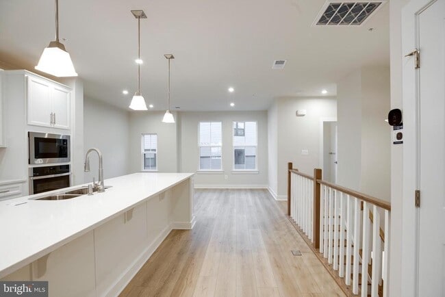 Building Photo - 4357 Black Tulip Wy