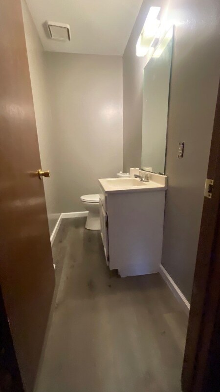 Building Photo - 65 Wisteria St