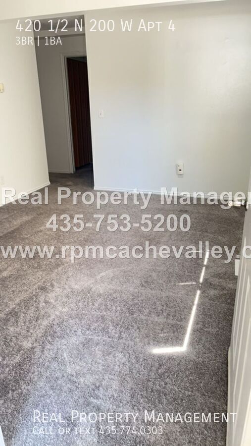 Building Photo - 420 1/2 N 200 W Apt 4-