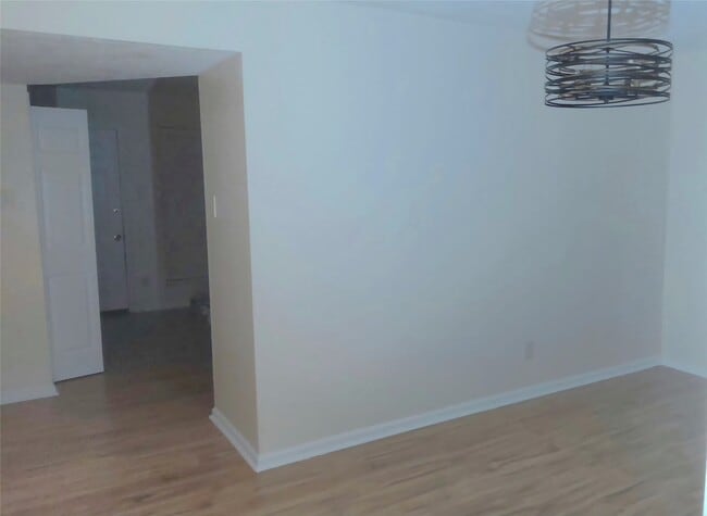 Building Photo - 19538 Hollowlog Dr