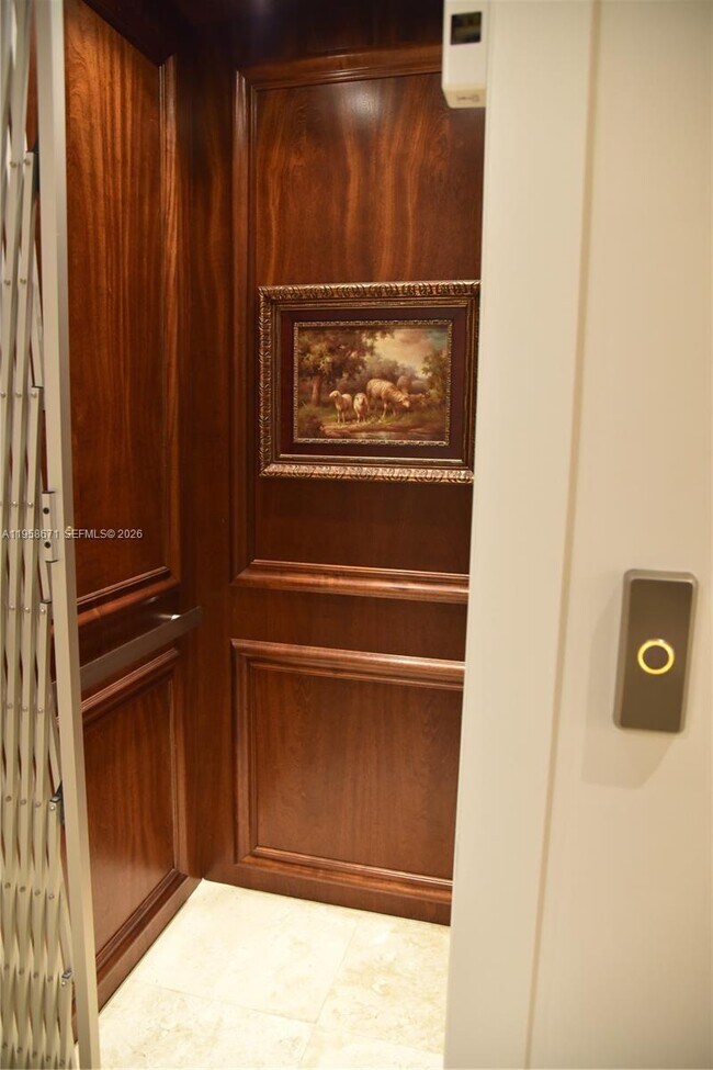 Building Photo - 7560 SW 56th Ct