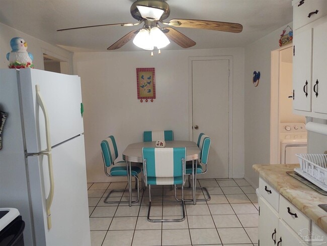 Building Photo - 7180 E Gate Rd