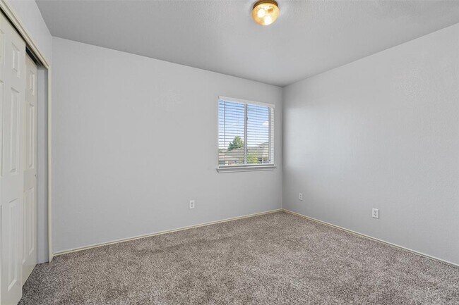 Building Photo - 14813 Falling Stone Ln