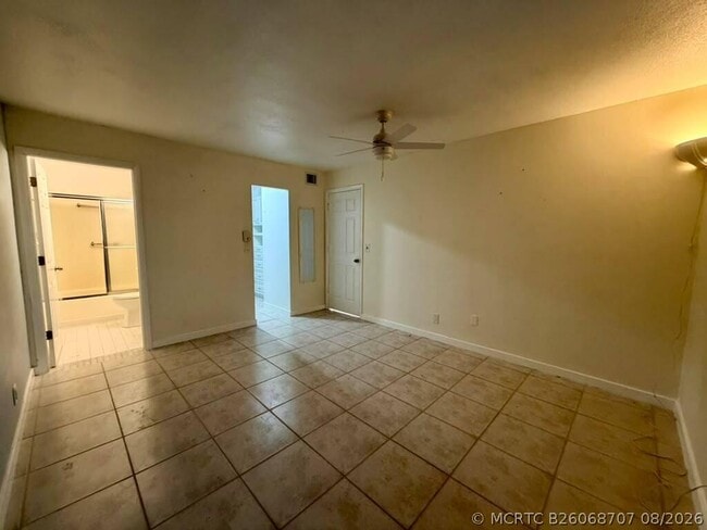 Building Photo - 311 Golden River Dr
