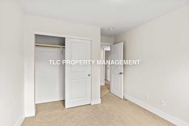 Building Photo - Gorgeous Home for Rent