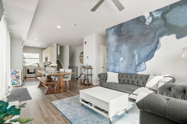 Building Photo - 3213 W Conejos Pl