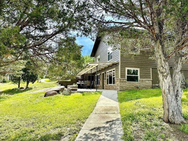 Building Photo - 783 Montana 2-SI ID1562867P