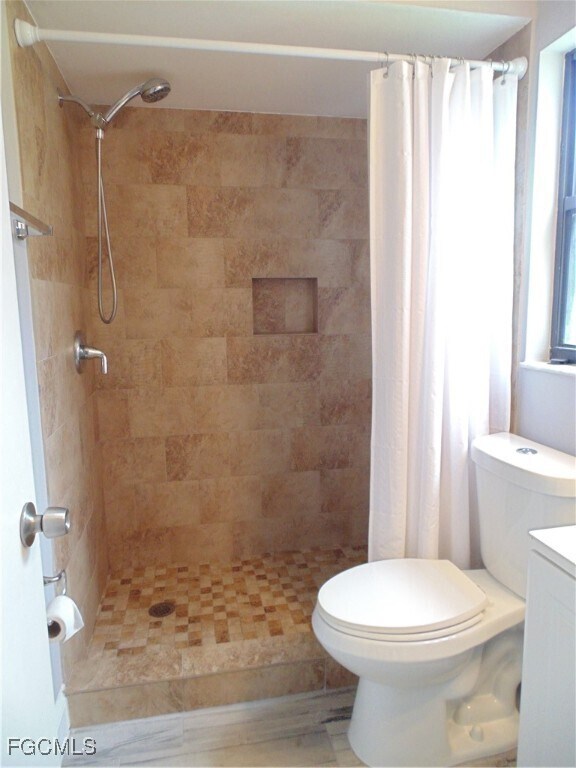 Building Photo - 5120 SW Courtyards Ct