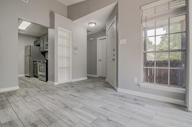 Building Photo - 12220 Tyson Cove