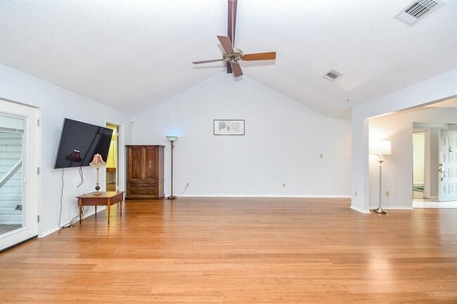 Building Photo - 11902 S Fairhollow Ln