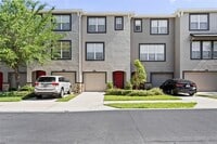 Building Photo - 2521 Lexington Oak Dr