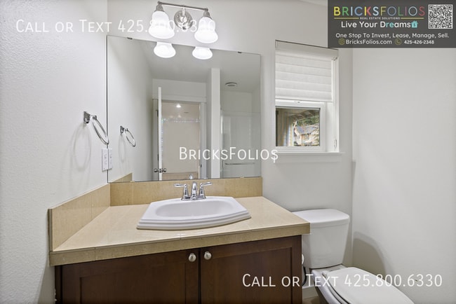 Building Photo - Luxury Corner-Lot Home in Redmond Ridge Ea...