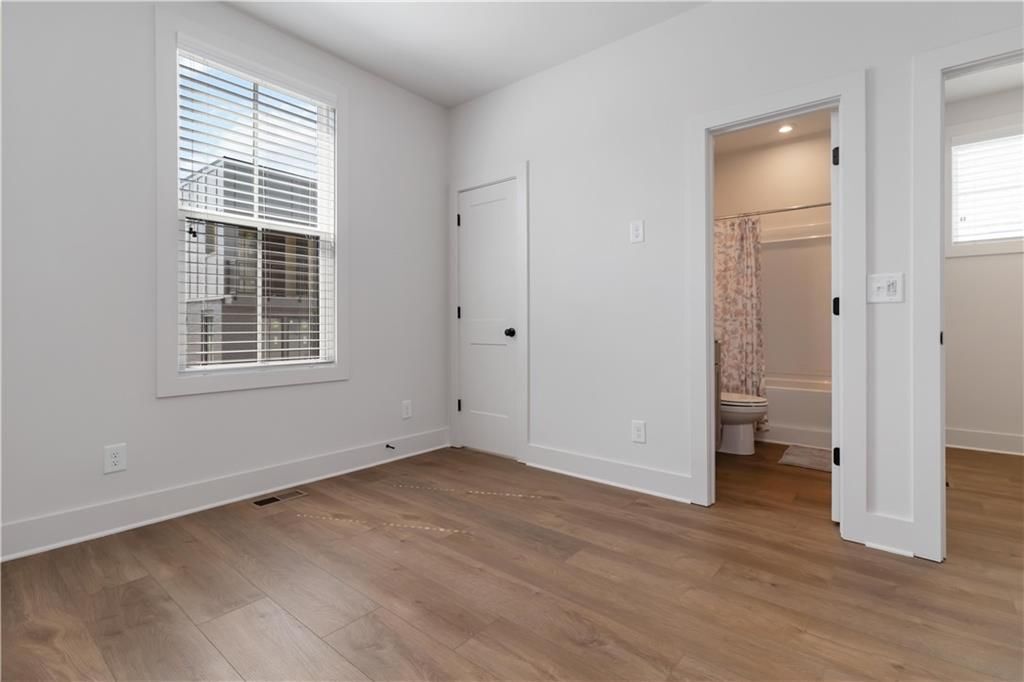 Building Photo - 964 Bibbs Circle NW