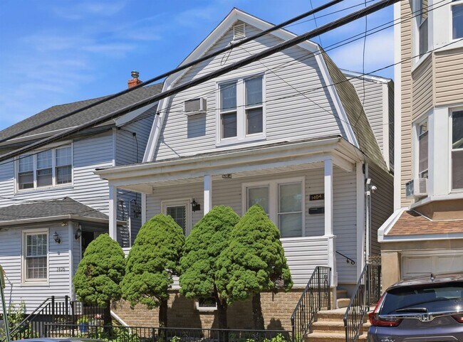 Building Photo - 1404 79th St