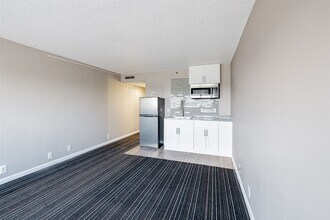 Building Photo - 14703 Park Row Blvd